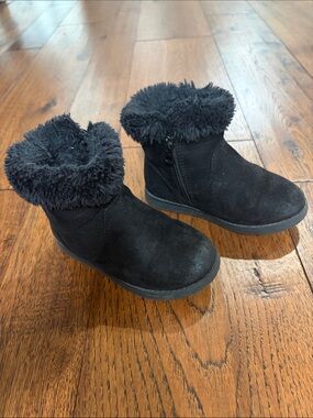 Cat & Jack Black Girls Faux-Fur Cuff Ankle Boots